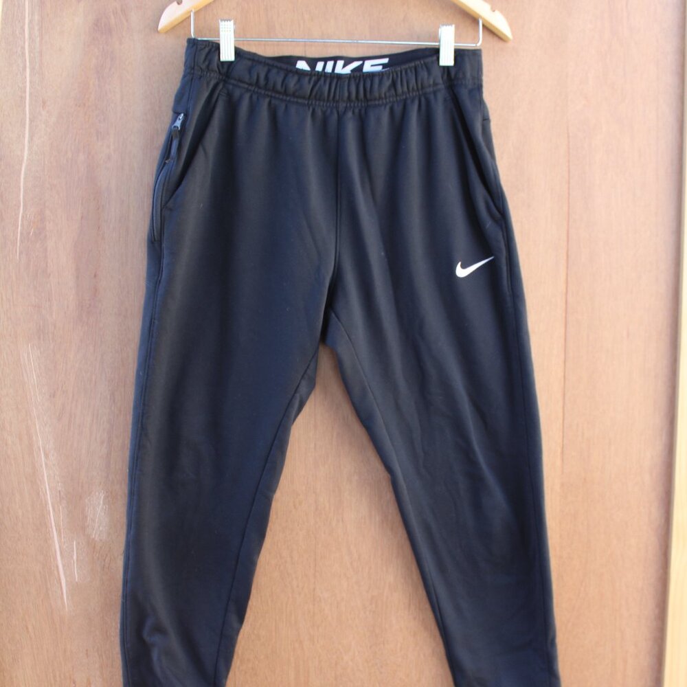 Nike Therma-FIT Joggers Small Black with White Swoosh
